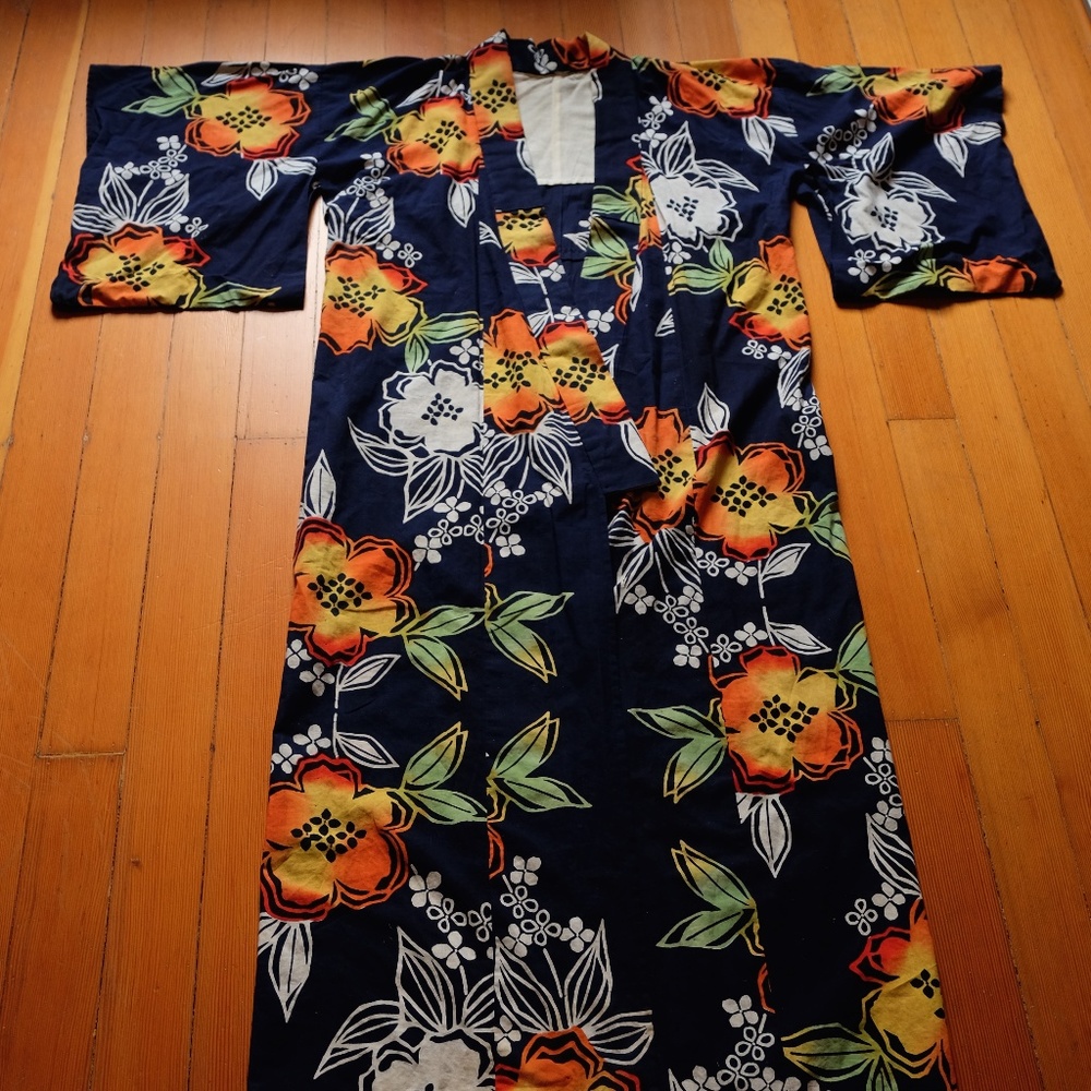 Gorgeous unisex tropical print Japanese kimono